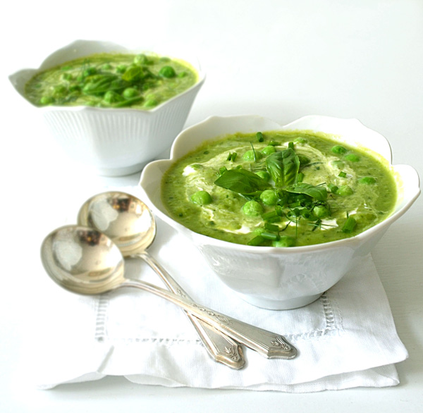 
<b>16 ) </b>سوپ خامه ای نخود سبز
